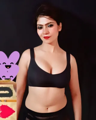 Simran Kapoor
