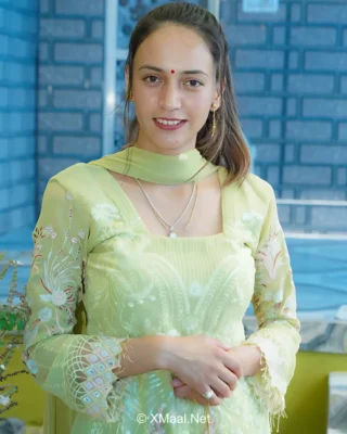 Zoey Thakur